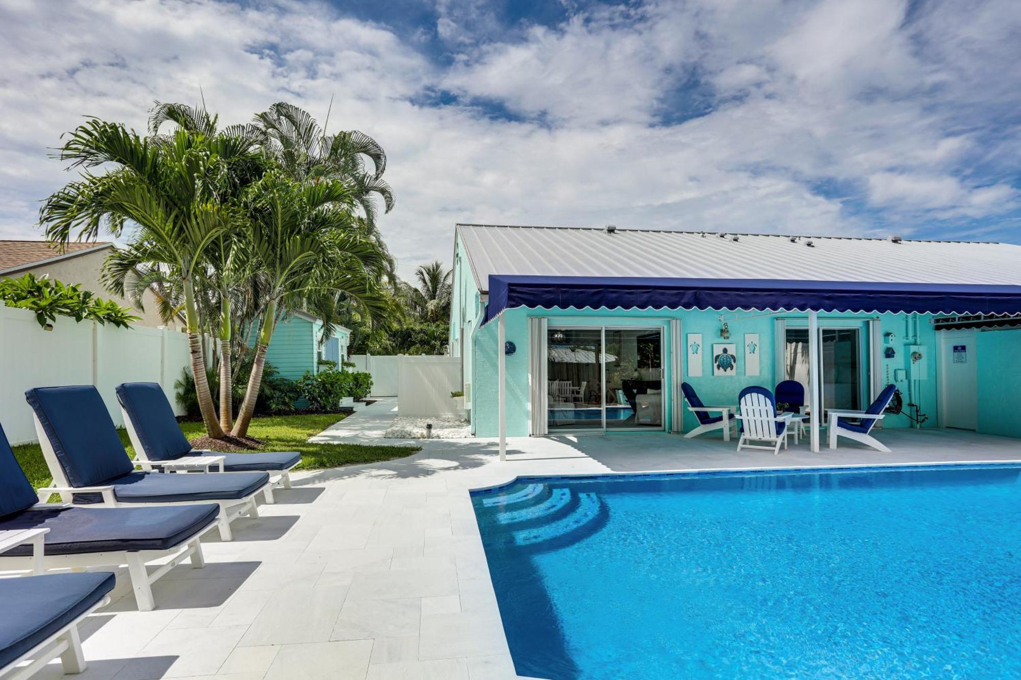 Coastal Villa With Private Yard And Heated Pool! ساوث بالم بيتش المظهر الخارجي الصورة